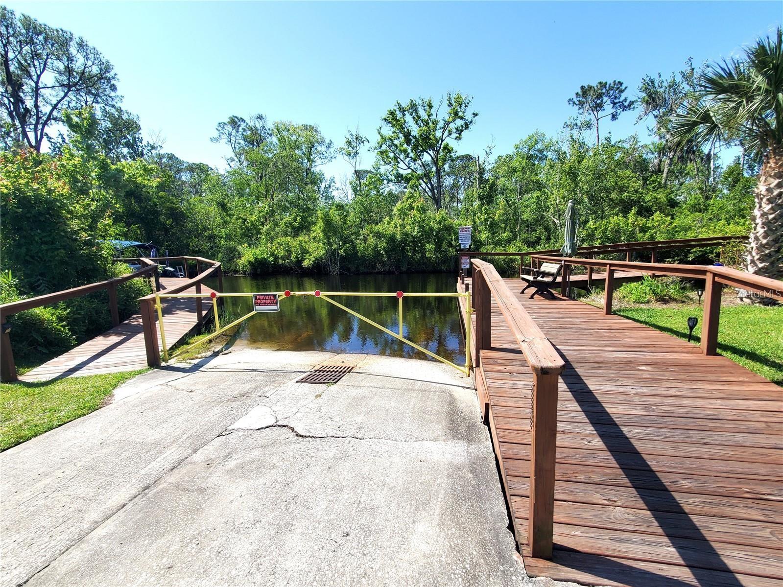 TAVARES FOX RUN MOBILE HOME - Residential