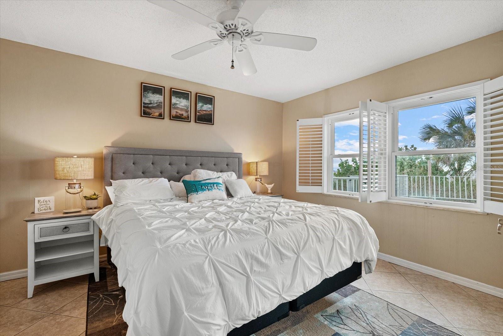 950 TARPON CENTER DRIVE 101