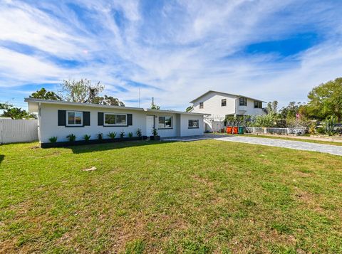 A home in SEMINOLE