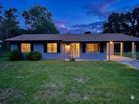 Photo of 3470 NW 16th Avenue, Ocala, FL 34475 (MLS # OM722531)