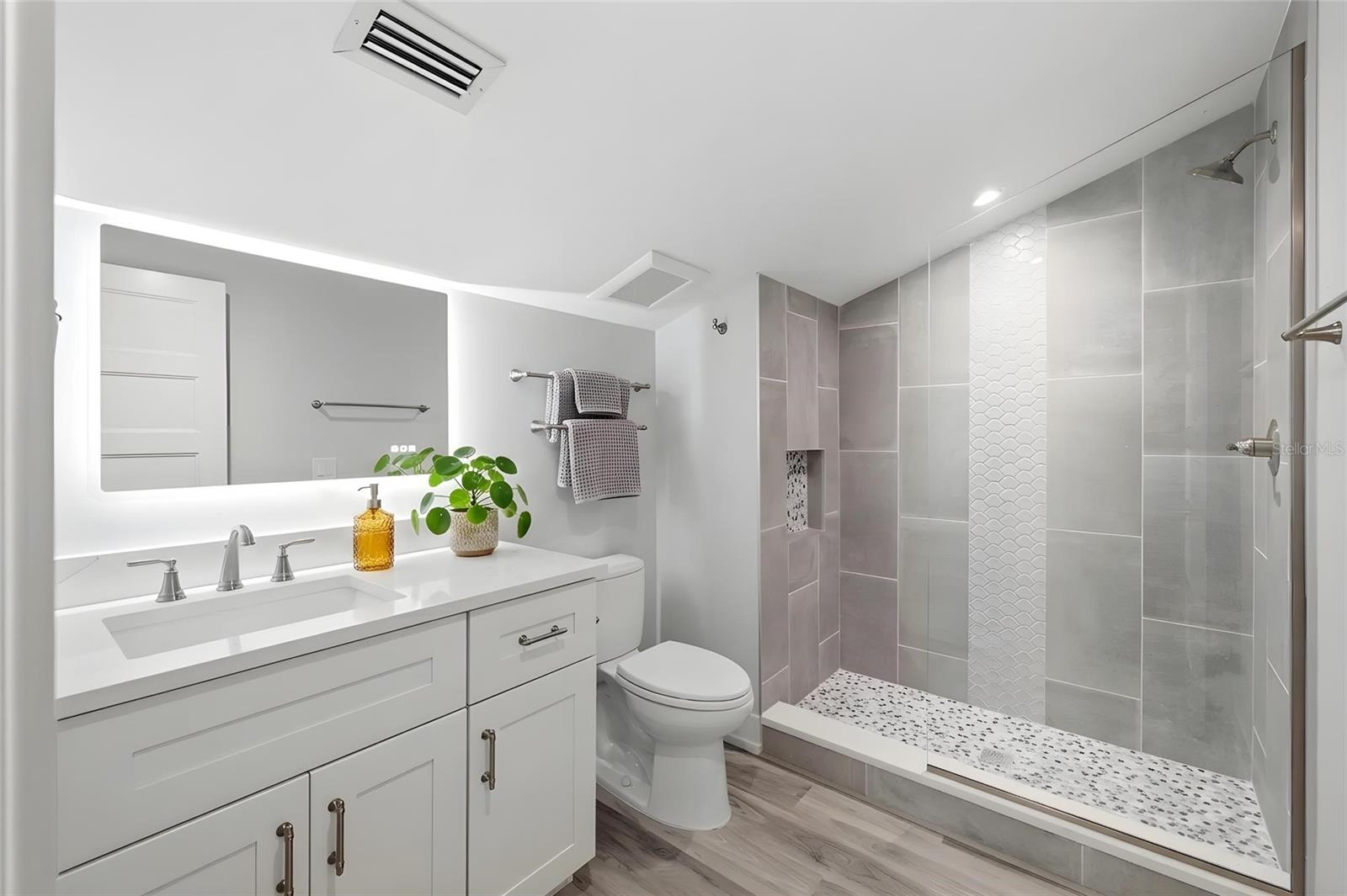 BOCA GRANDE NORTH PH B - Residential