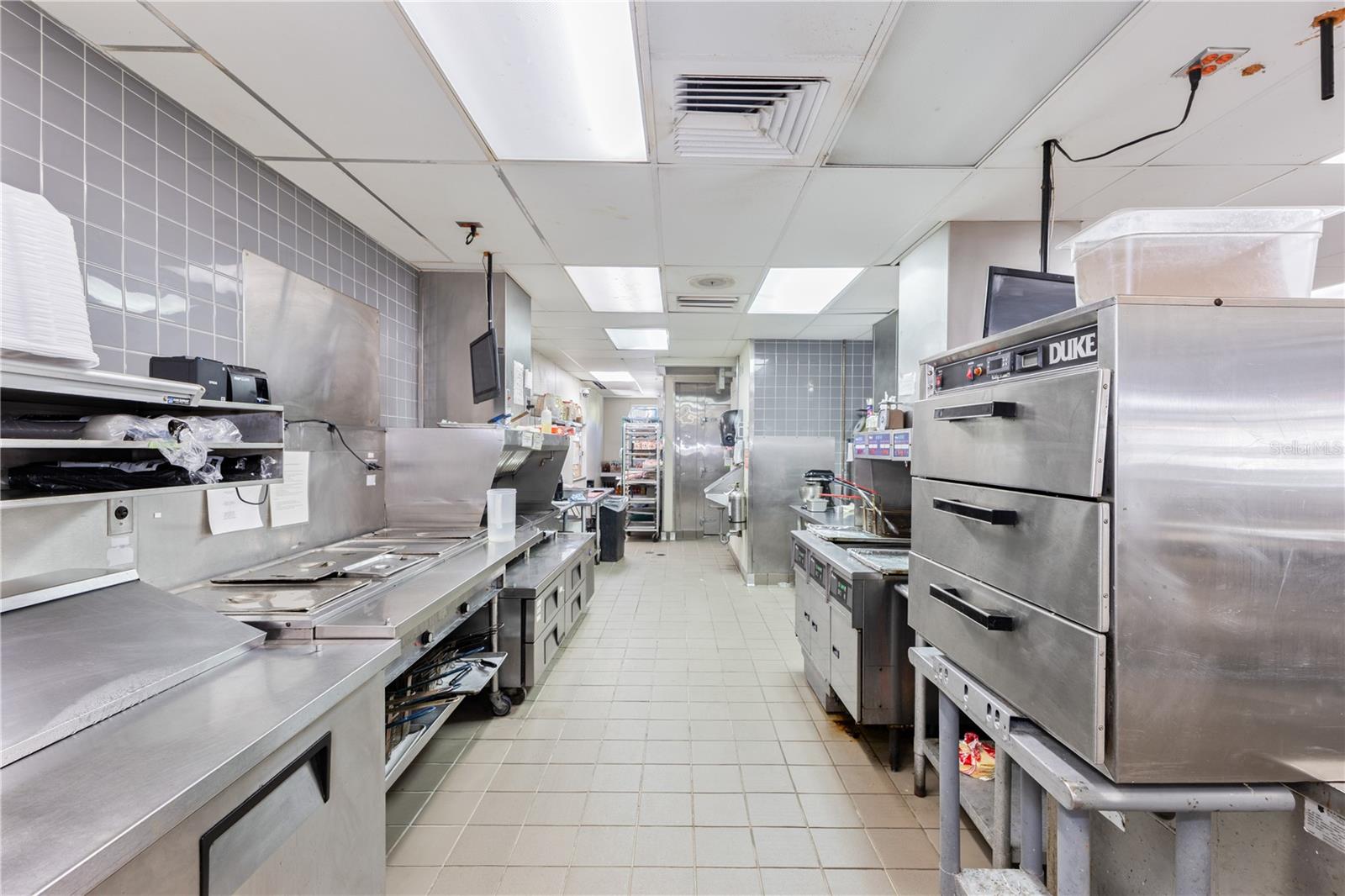 SOUTH PARK - Commercial Lease