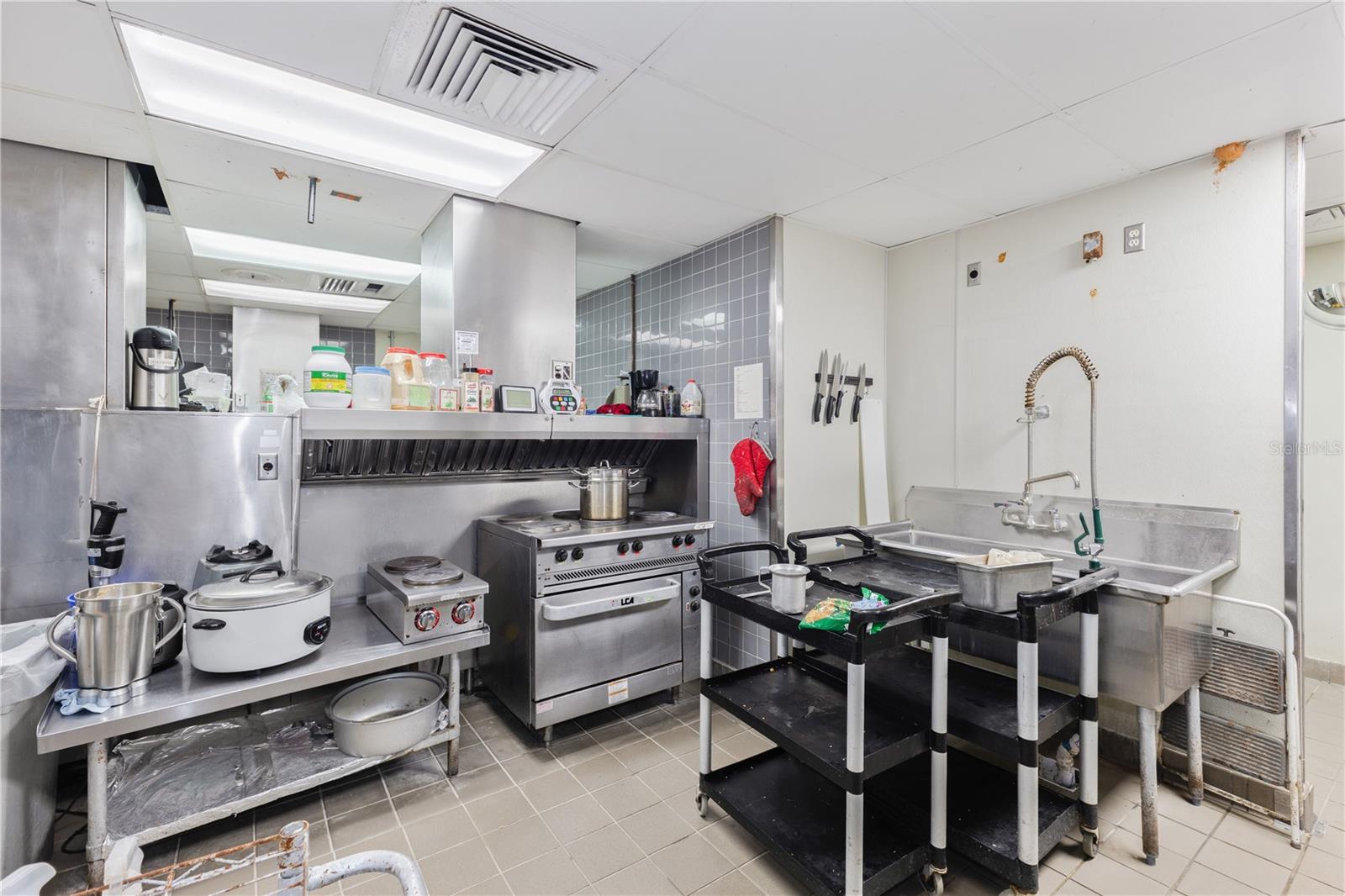 SOUTH PARK - Commercial Lease