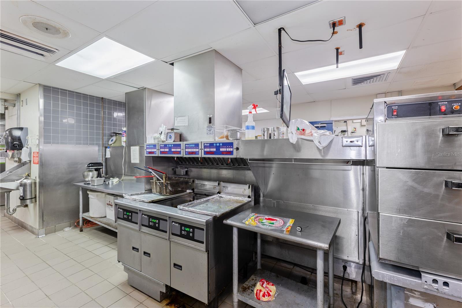 SOUTH PARK - Commercial Lease