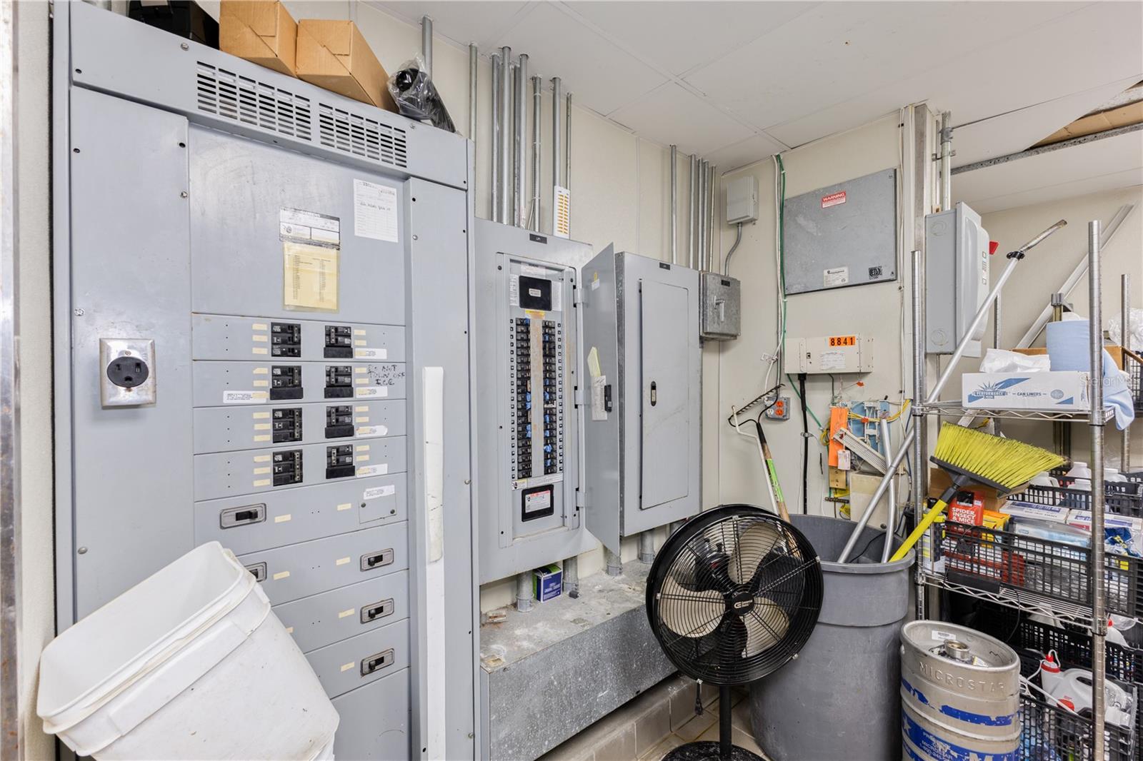 SOUTH PARK - Commercial Lease