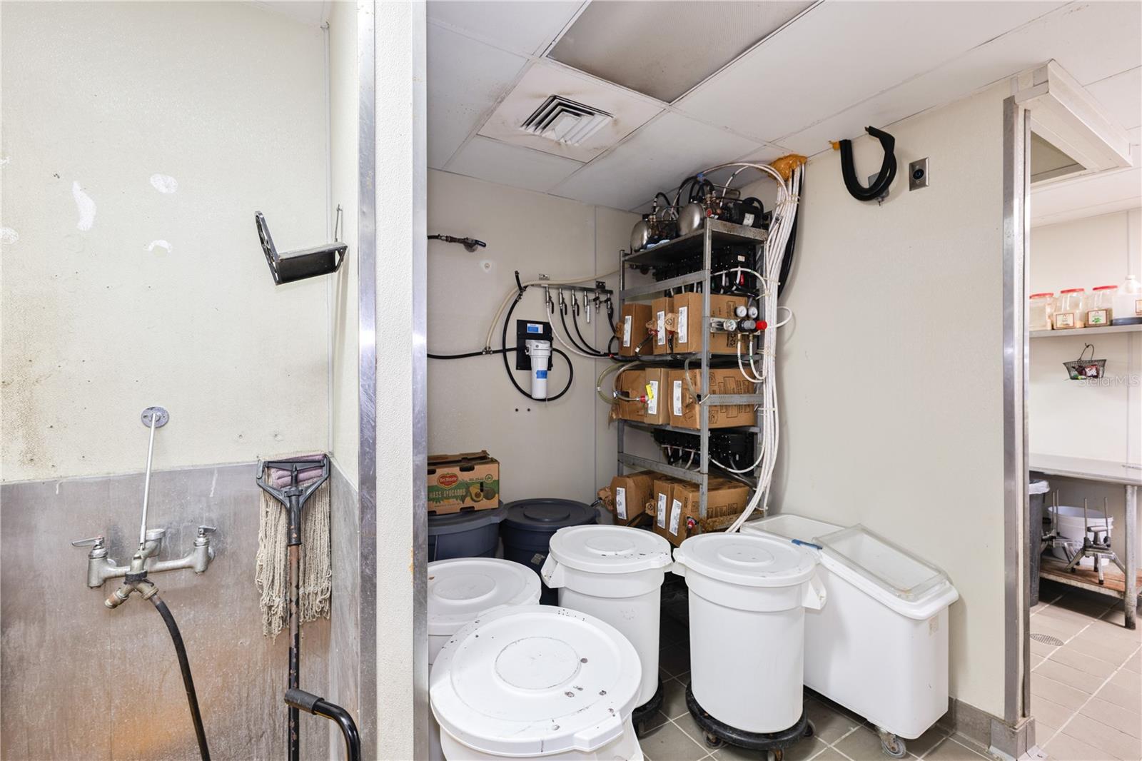 SOUTH PARK - Commercial Lease