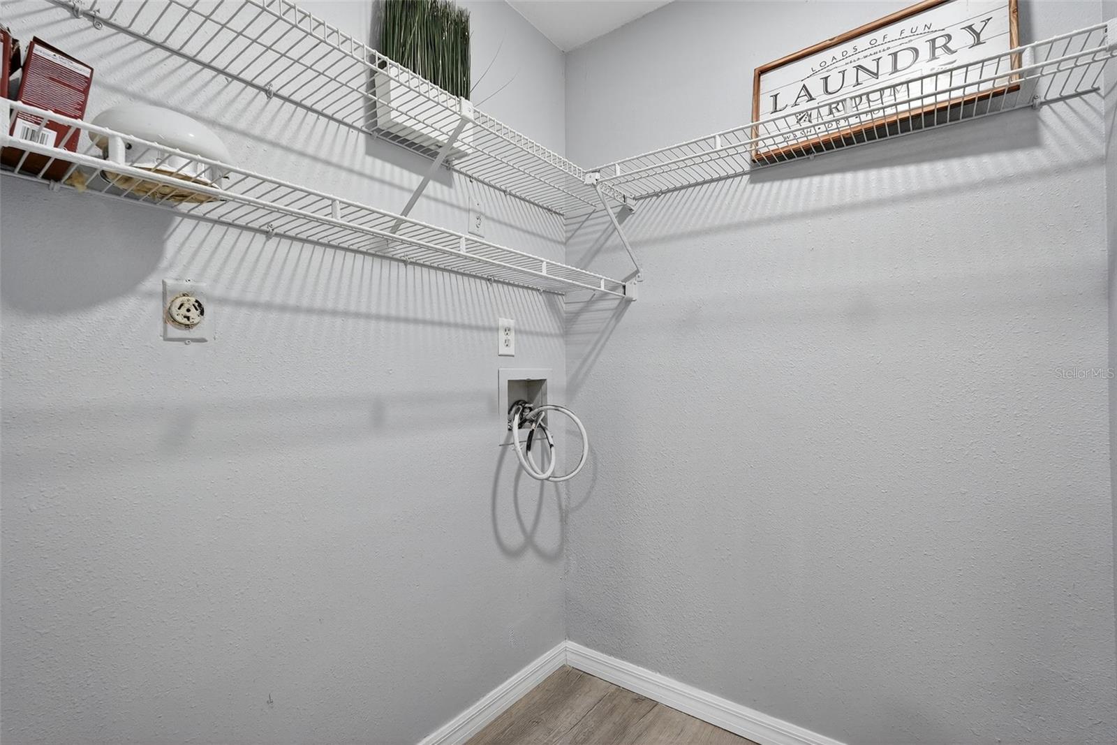 STONE CREEK POINTE A CONDOMINI - Residential