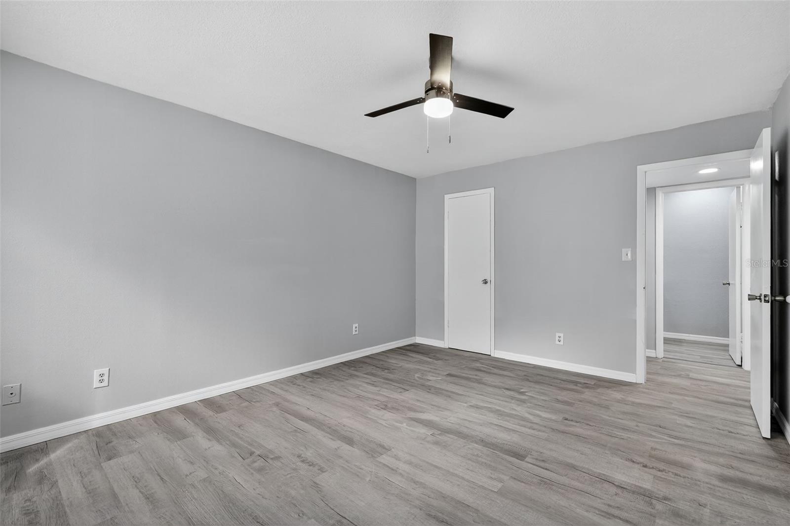 STONE CREEK POINTE A CONDOMINI - Residential