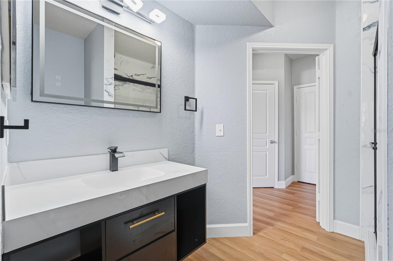 OXFORD PLACE AT TAMPA PALMS A - Residential