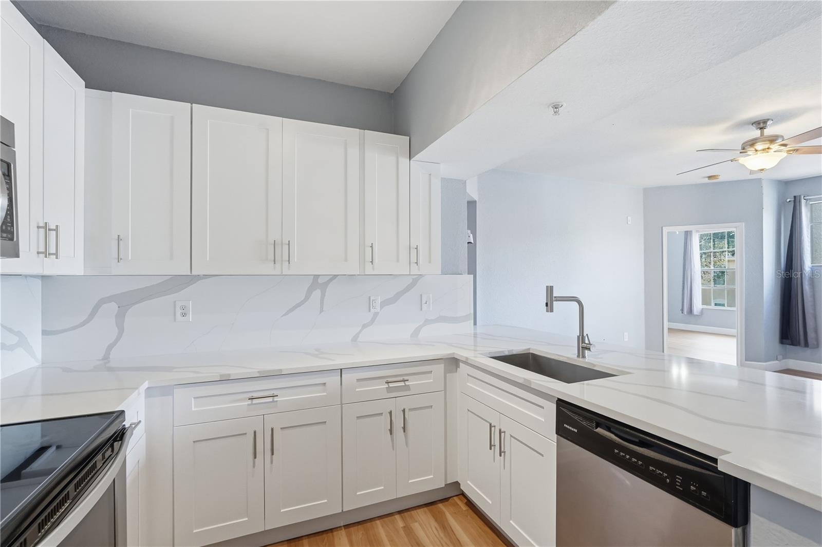 OXFORD PLACE AT TAMPA PALMS A - Residential