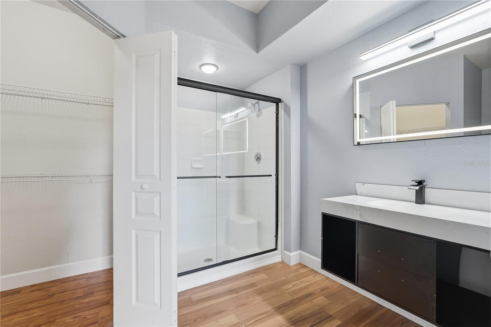 OXFORD PLACE AT TAMPA PALMS A - Residential