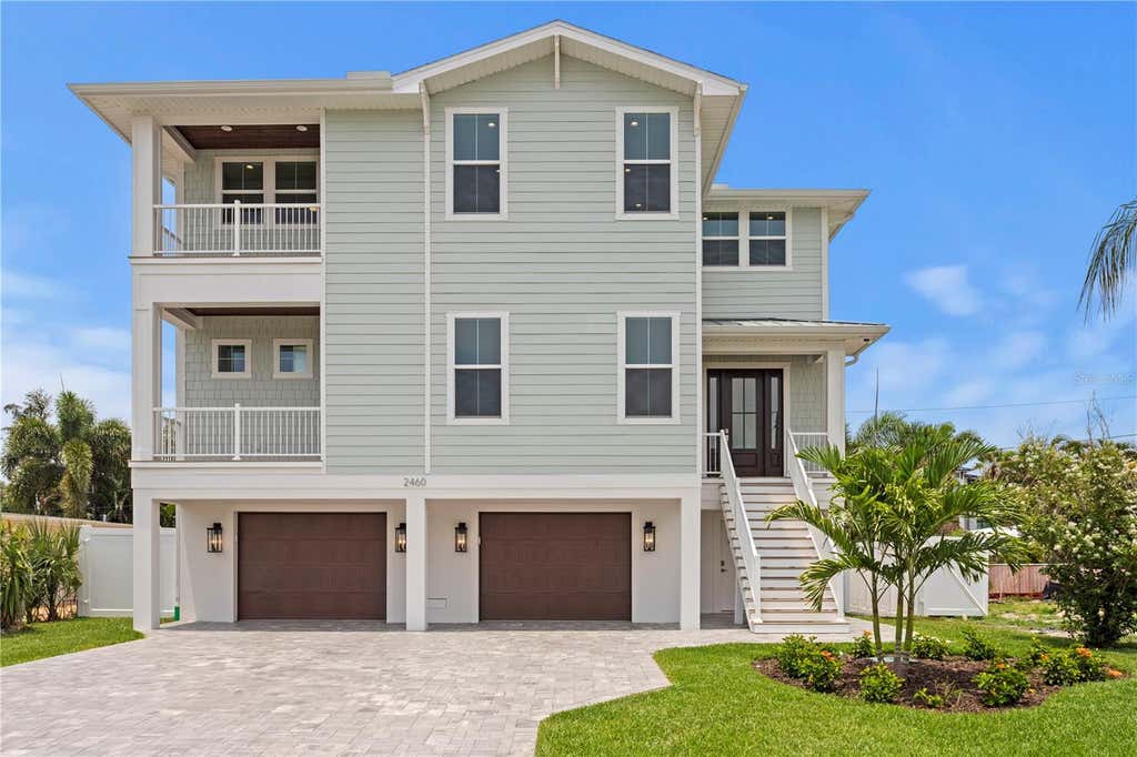 Photo of 2460 Trade Winds Drive, Dunedin, FL 34698 (MLS # J1004033)