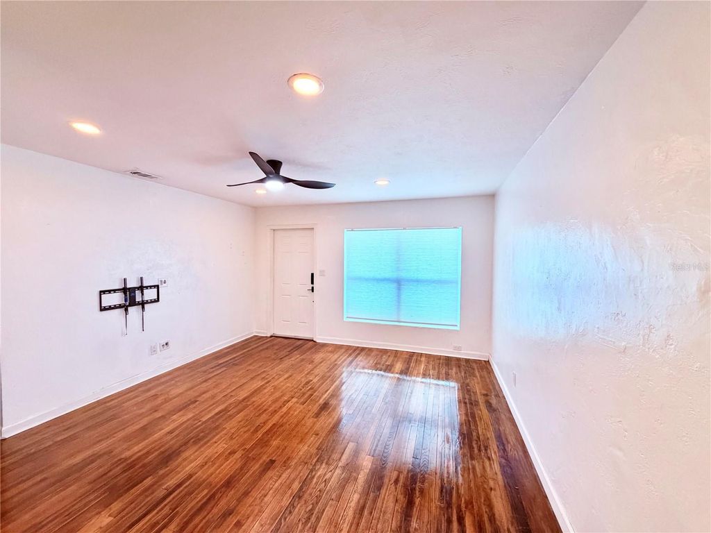 Photo of 2005 Virginia Drive, Orlando, FL 32803 (MLS # O6403724)