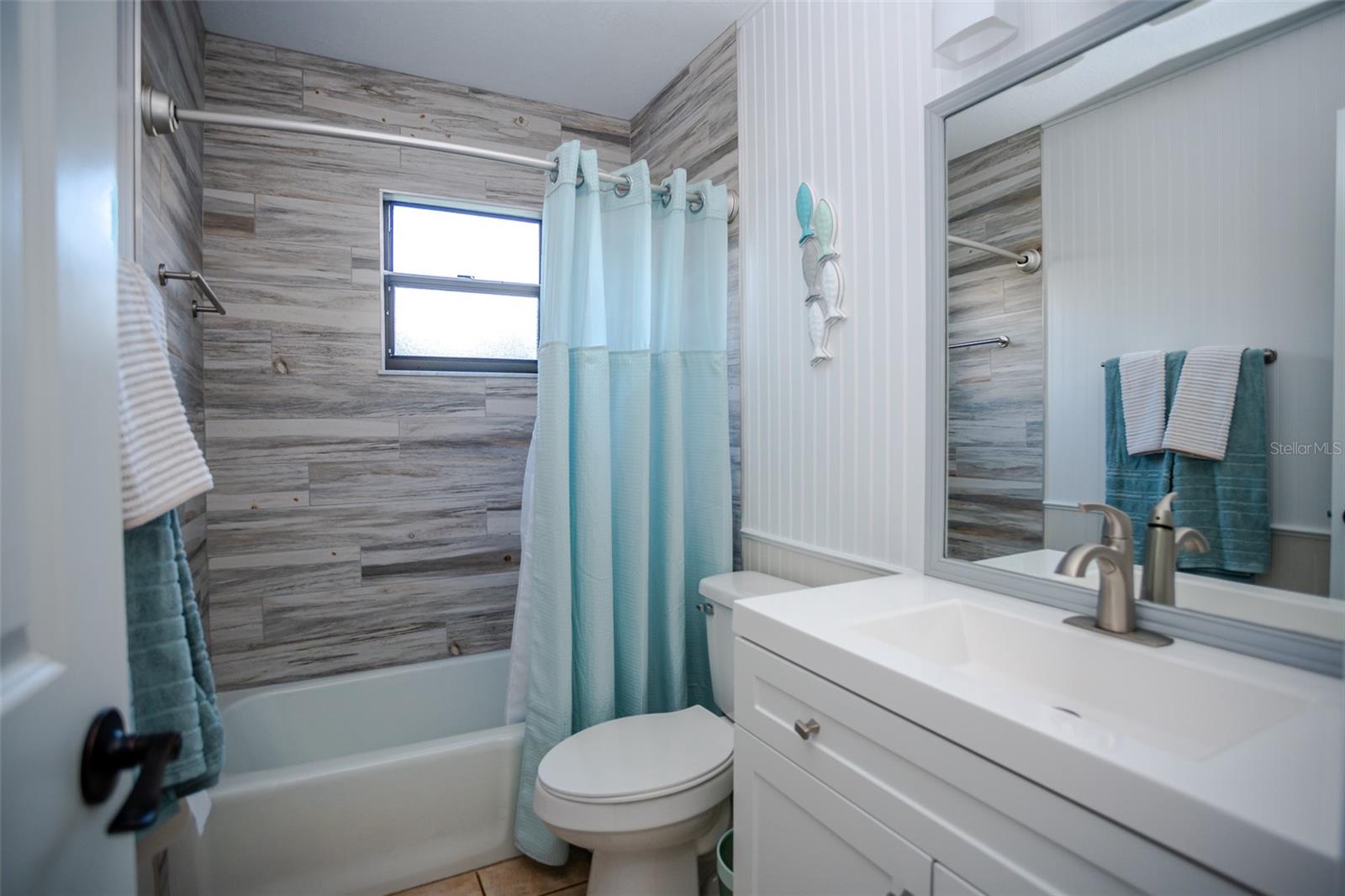 FOREST EAST - Residential Lease