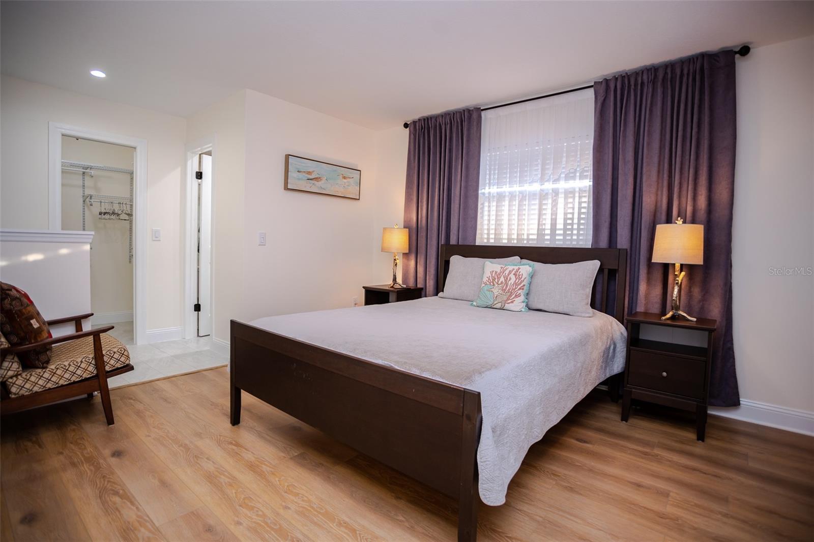 FOREST EAST - Residential Lease