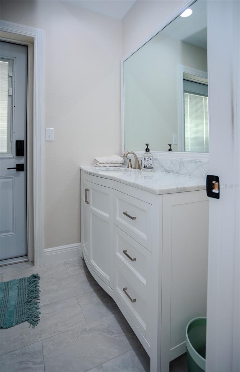 FOREST EAST - Residential Lease