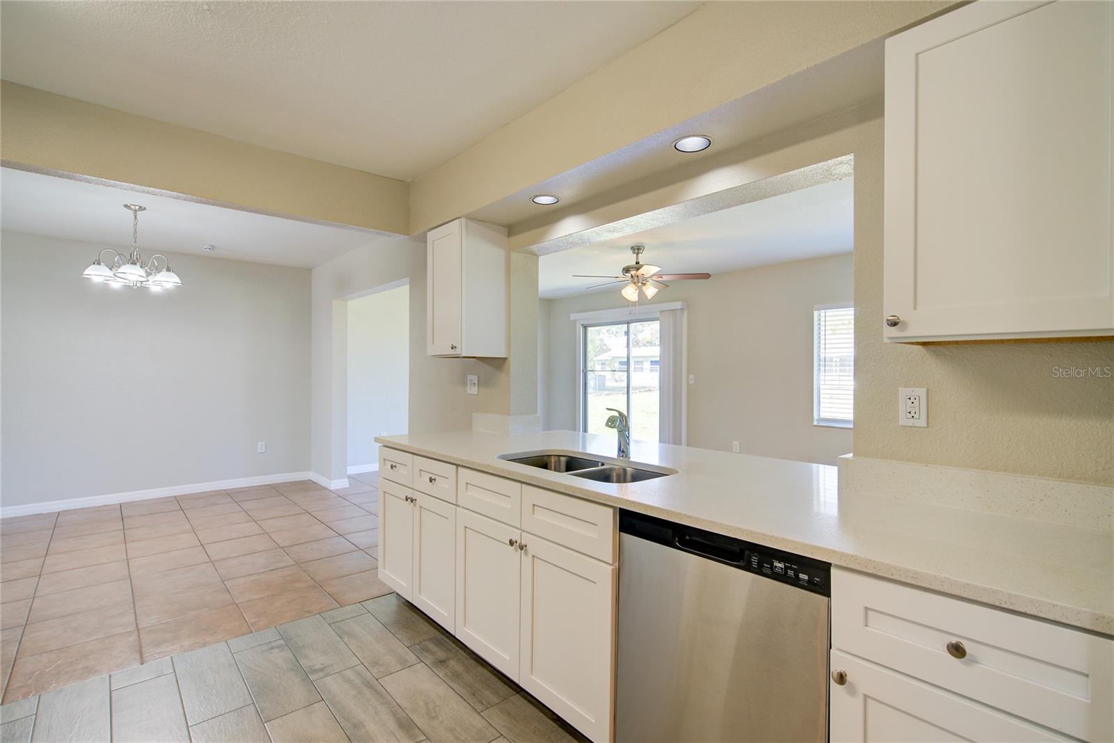 5043 ESCALANTE DRIVE