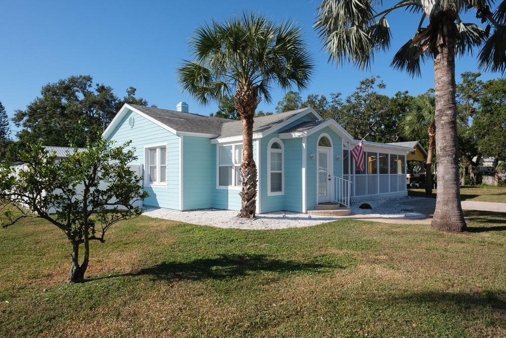 Photo of 5302 28th Avenue S, Gulfport, FL 33707 (MLS # TB8439648)