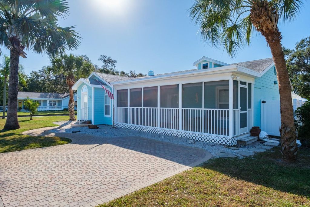 Photo of 5302 28th Avenue S, Gulfport, FL 33707 (MLS # TB8439648)