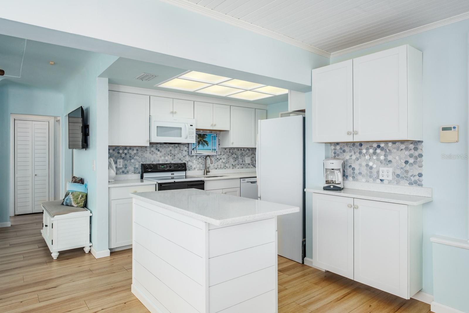 VETERAN CITY - Residential