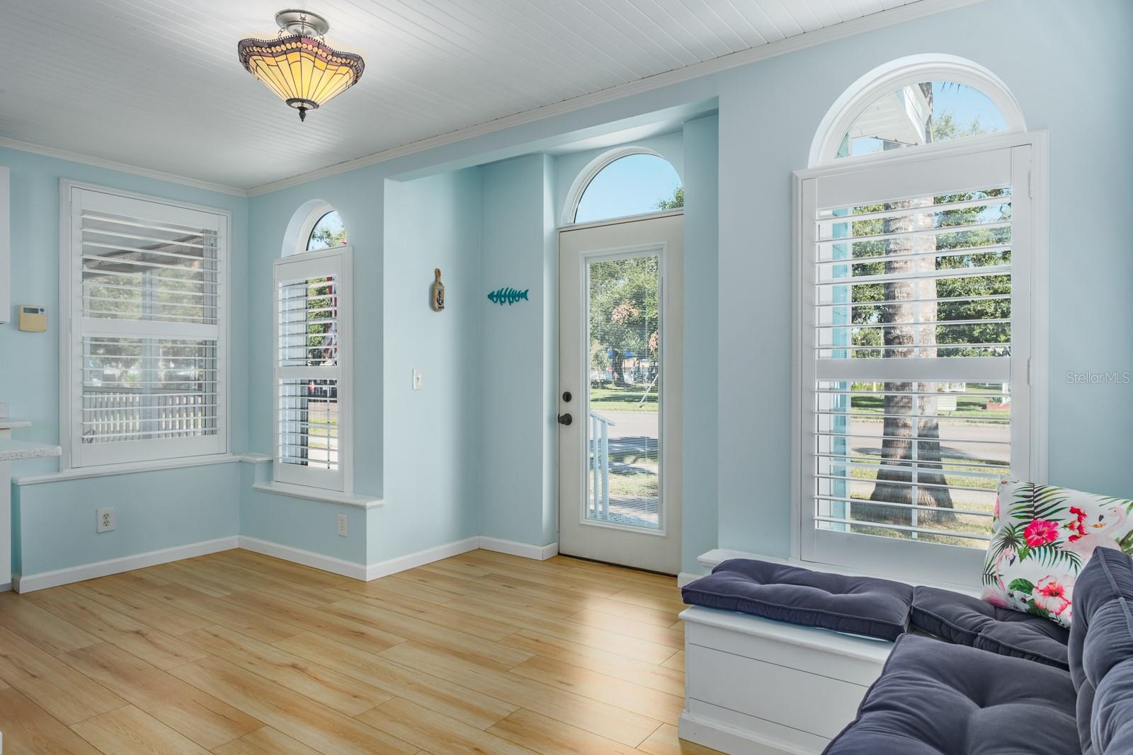 VETERAN CITY - Residential