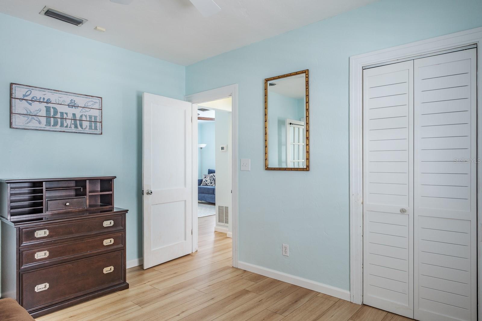 VETERAN CITY - Residential