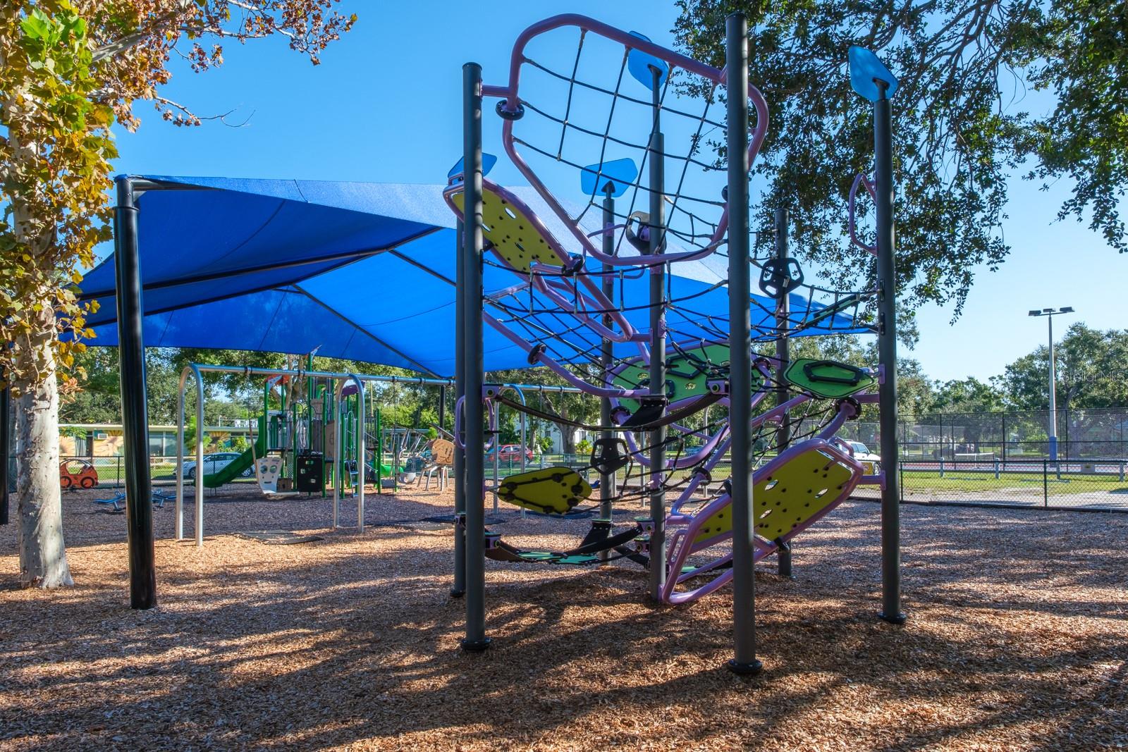 VETERAN CITY - Residential