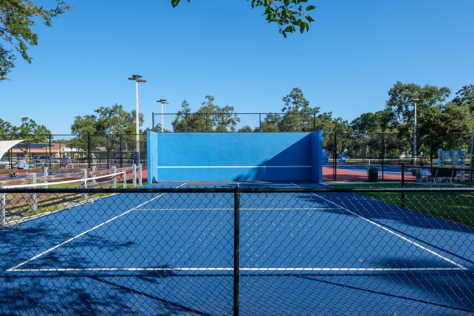 VETERAN CITY - Residential