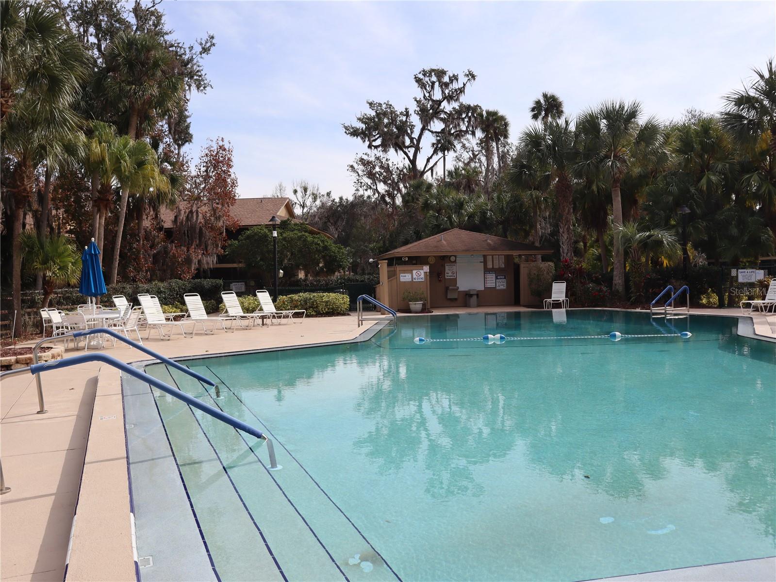 LAKESIDE CONDO APTS - Residential