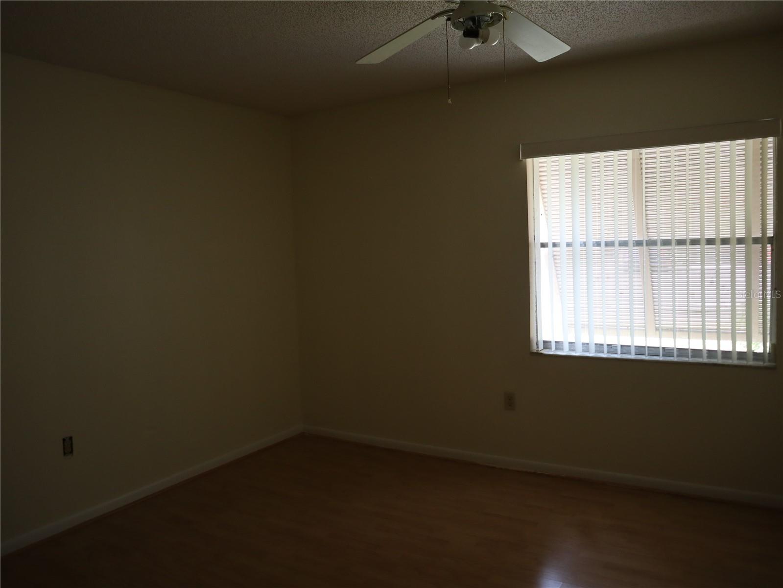 LAKESIDE CONDO APTS - Residential