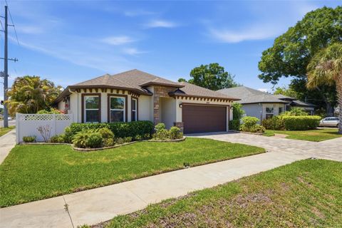 Photo of 2902 W Heiter Street, Tampa, FL 33607 (MLS # TB8504465)