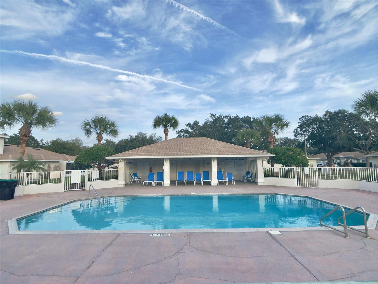 ISLAND COVE VILLAS PH 01 - Residential