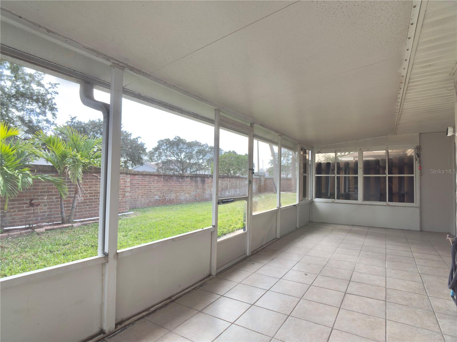 ISLAND COVE VILLAS PH 01 - Residential