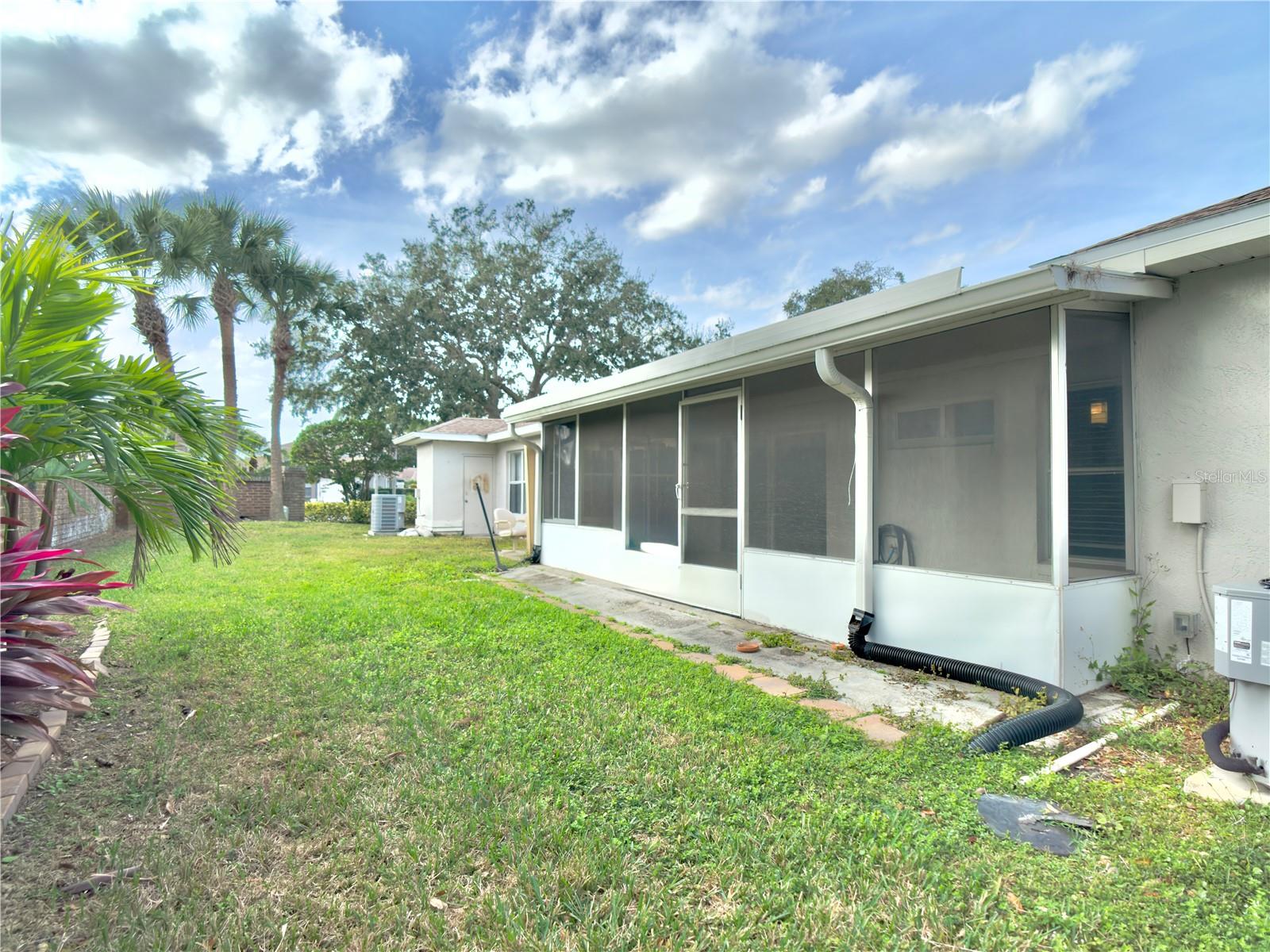 ISLAND COVE VILLAS PH 01 - Residential