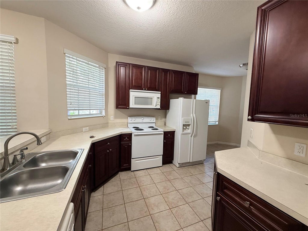 Photo of 10547 Regent Square Drive #1008, Orlando, FL 32825 (MLS # S5155928)
