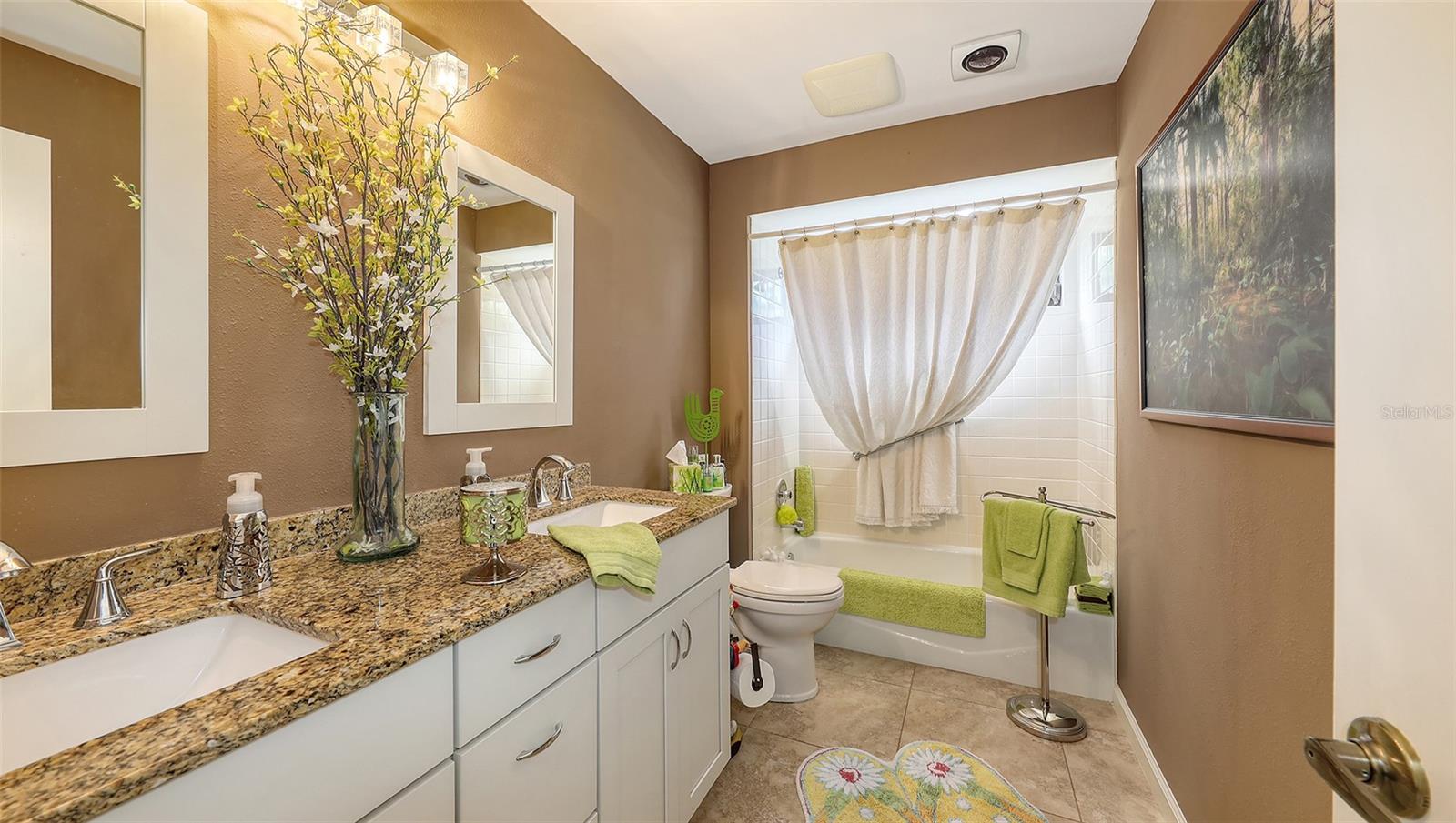 COUNTRY CLUB OF SARASOTA THE - Residential