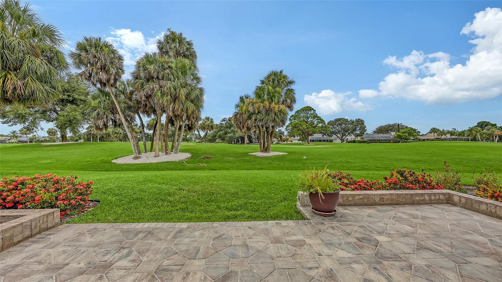 COUNTRY CLUB OF SARASOTA THE - Residential