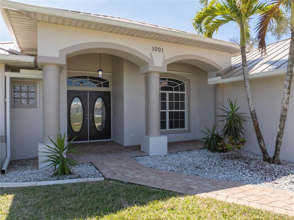 Photo of 1001 NW 35th Avenue, Cape Coral, FL 33993 (MLS # C7507976)