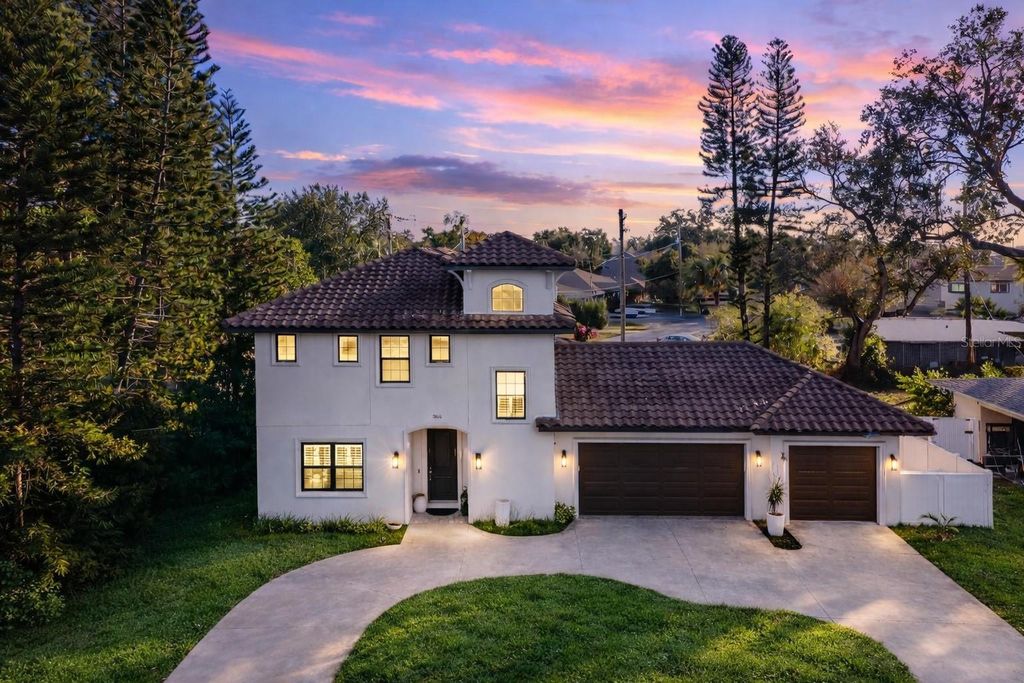 Photo of 3508 W Euclid Avenue, Tampa, FL 33629 (MLS # TB8462655)