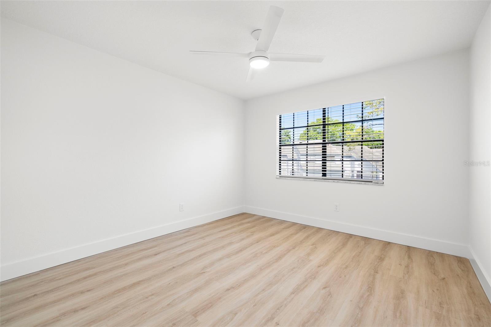 BRENTWOOD PARK - Residential