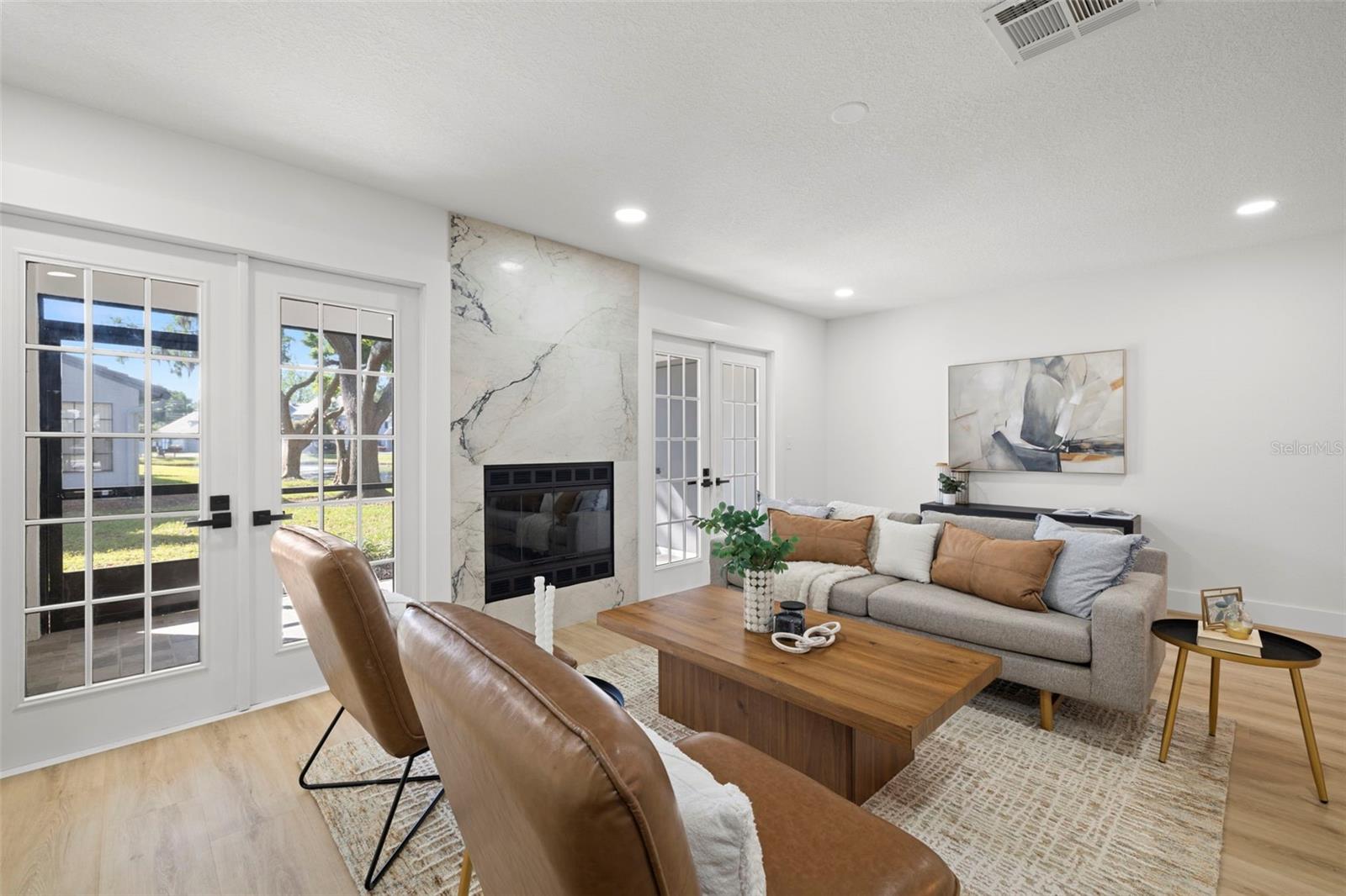 BRENTWOOD PARK - Residential