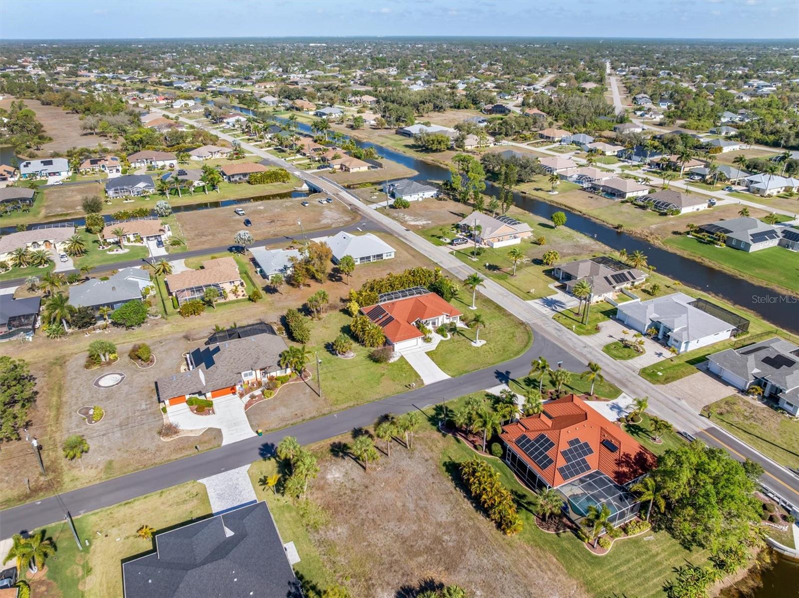 ROTONDA WEST LONG MEADOW - Residential