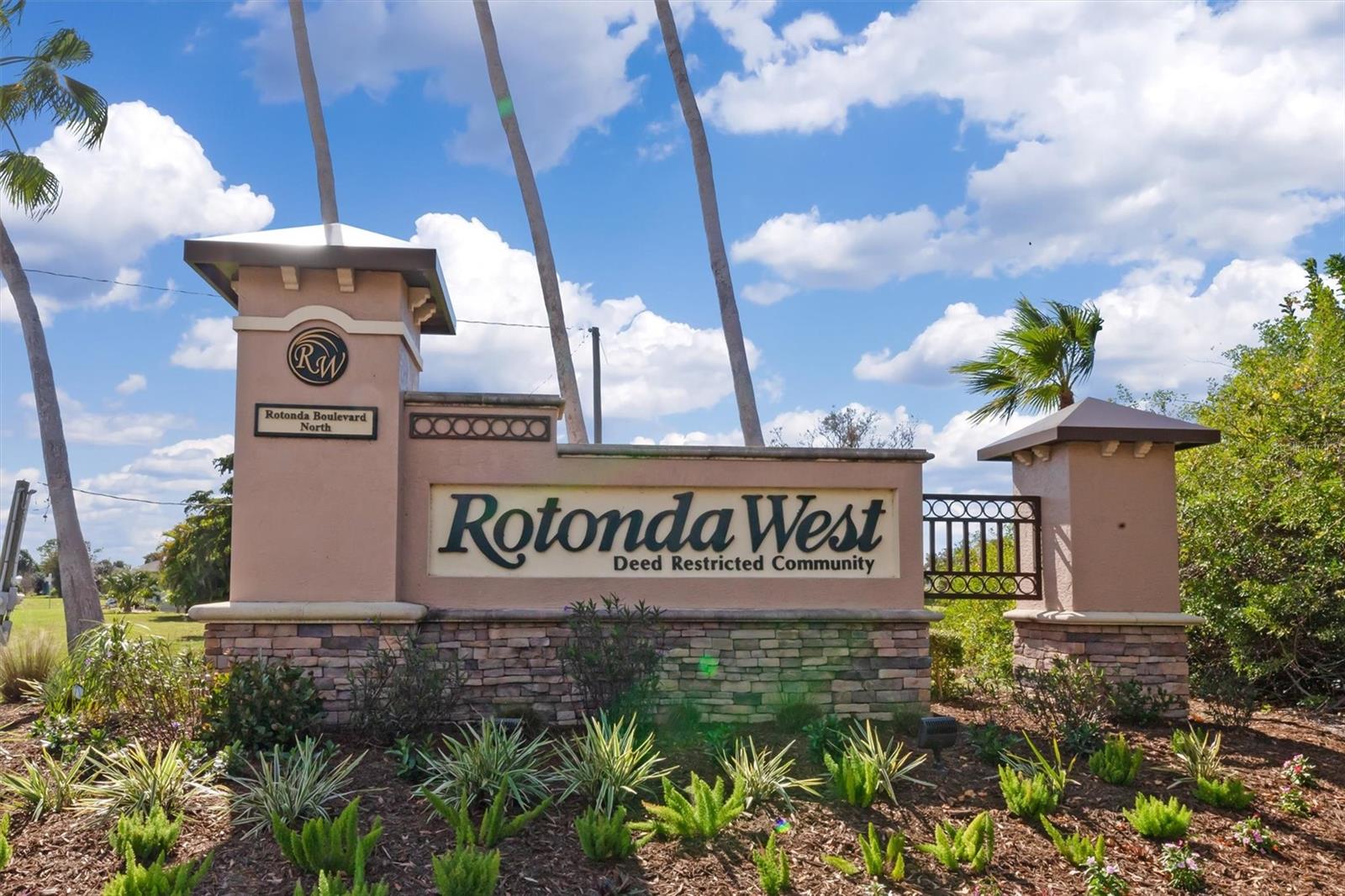 ROTONDA WEST LONG MEADOW - Residential