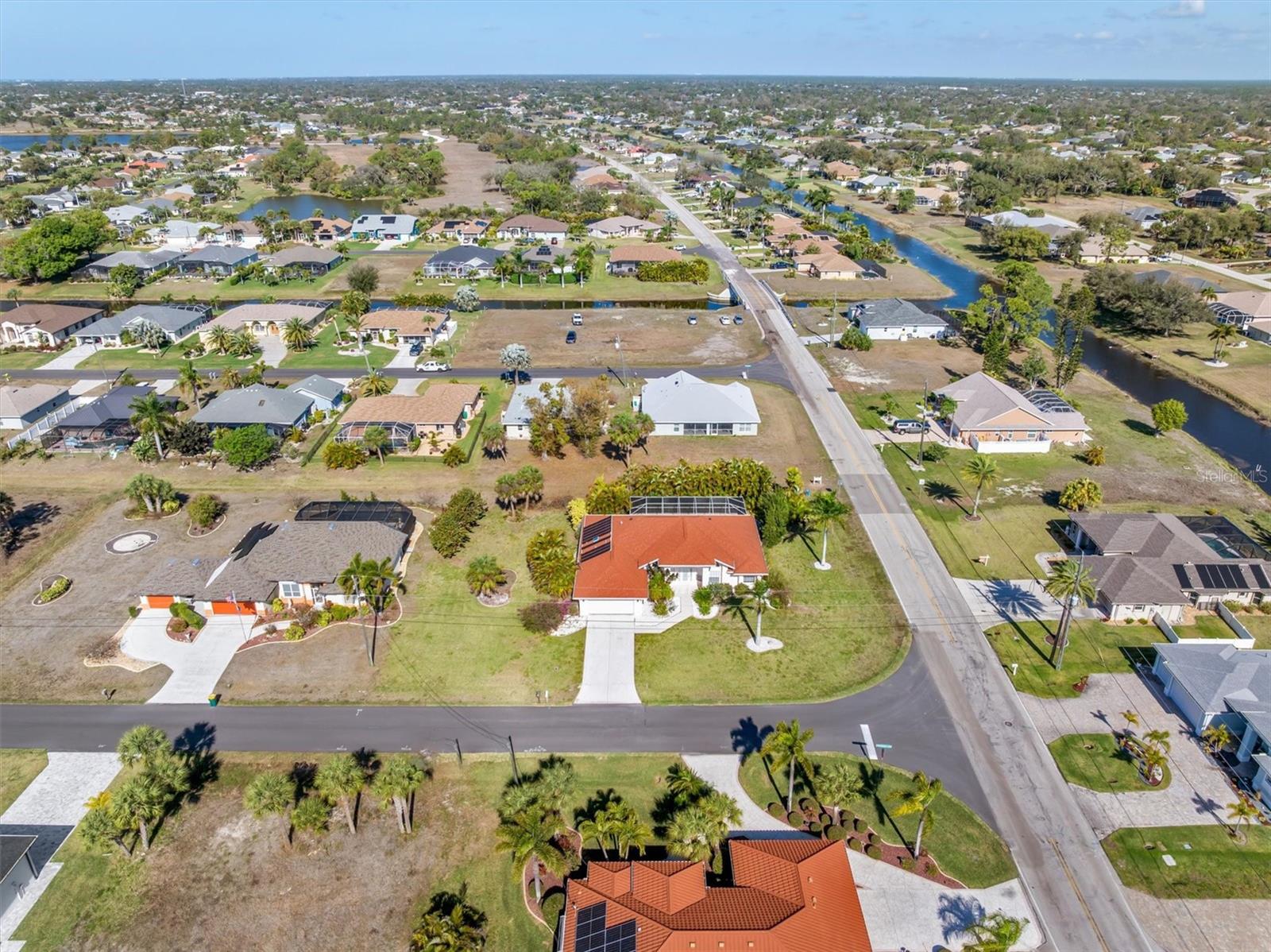 ROTONDA WEST LONG MEADOW - Residential