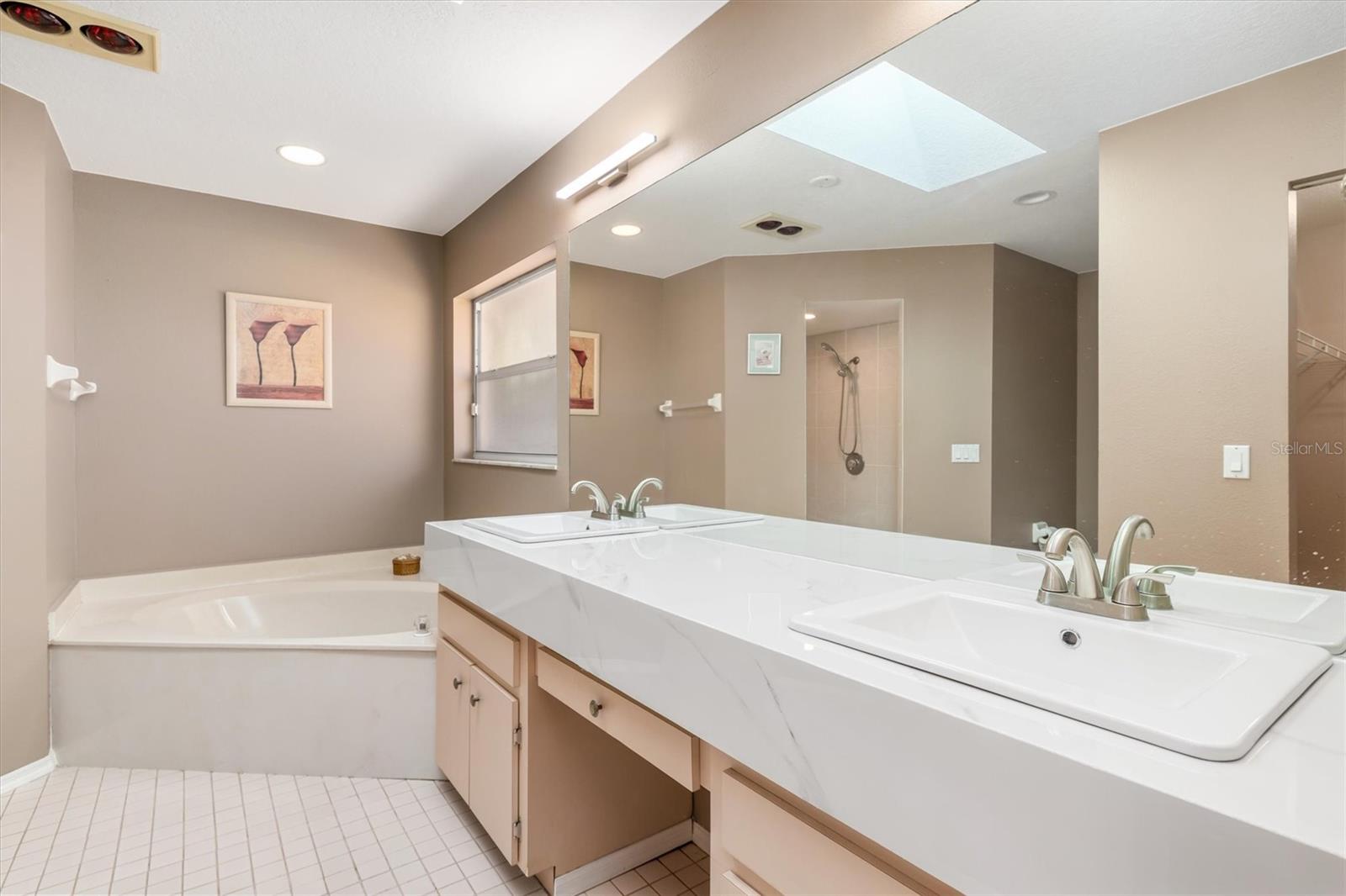 ROTONDA WEST LONG MEADOW - Residential