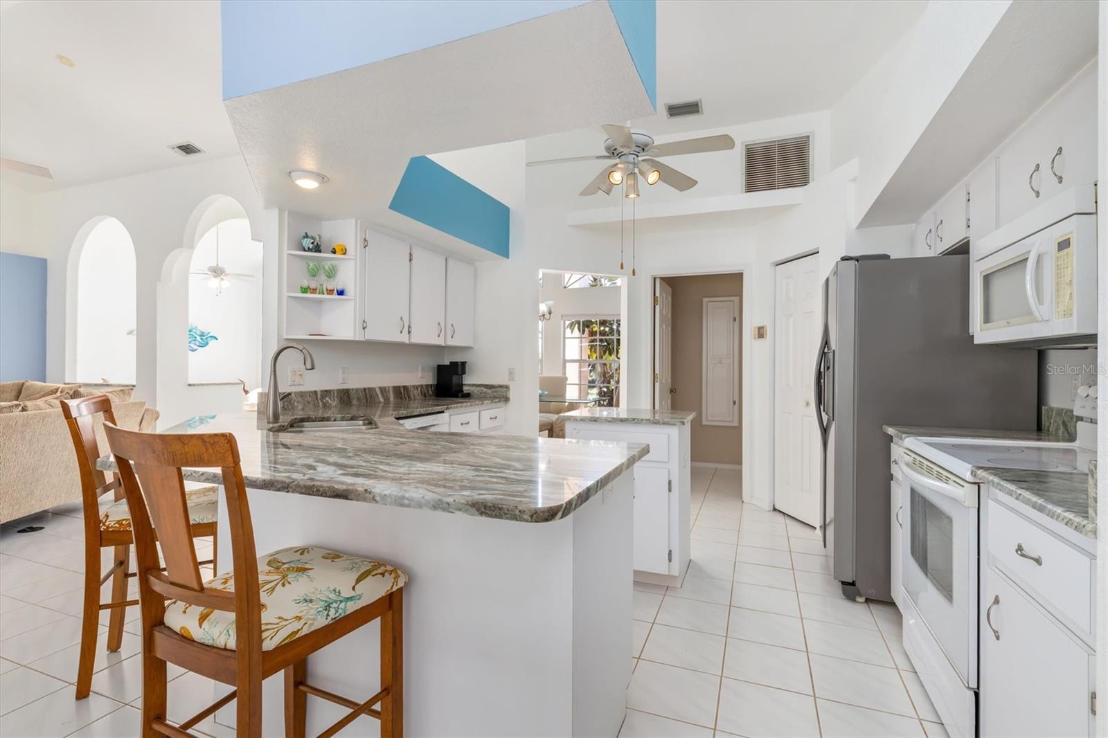 ROTONDA WEST LONG MEADOW - Residential