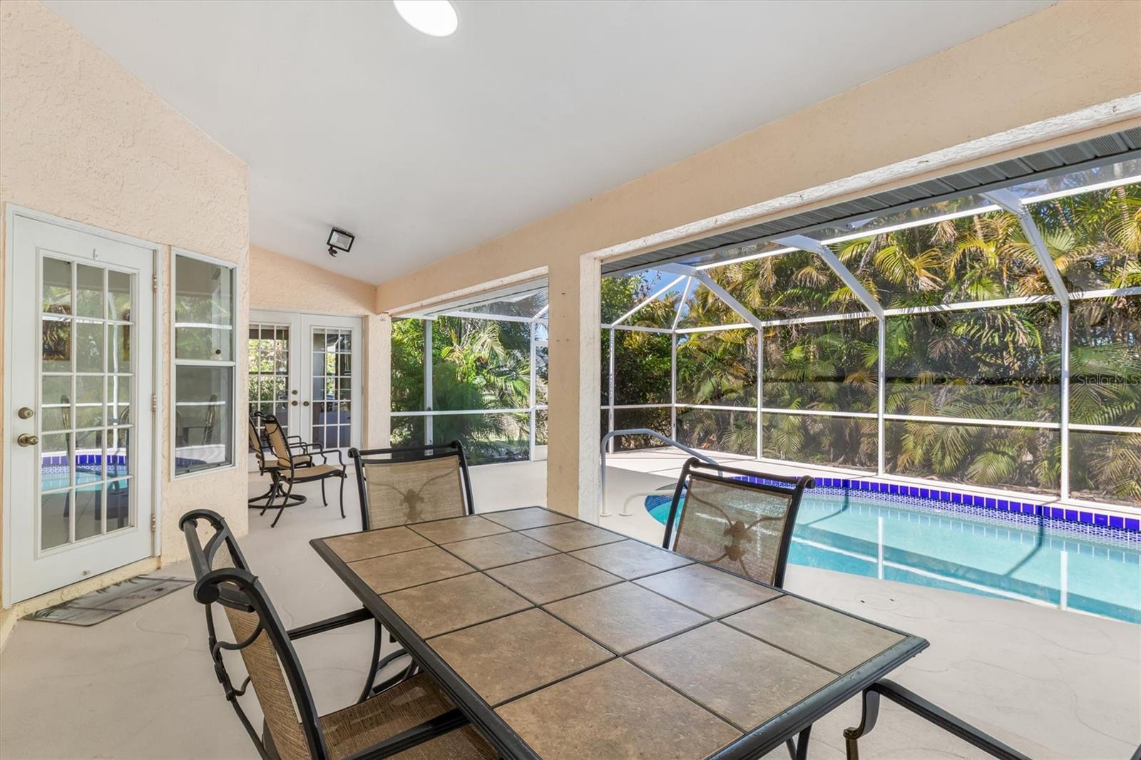 ROTONDA WEST LONG MEADOW - Residential