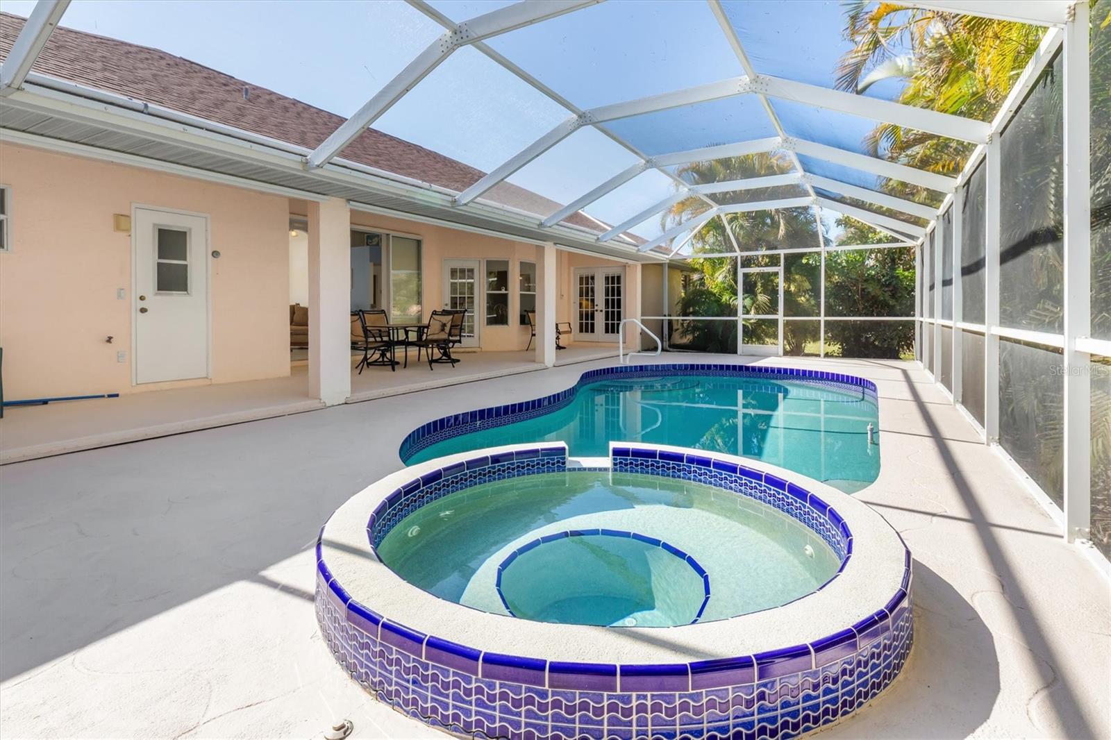 ROTONDA WEST LONG MEADOW - Residential