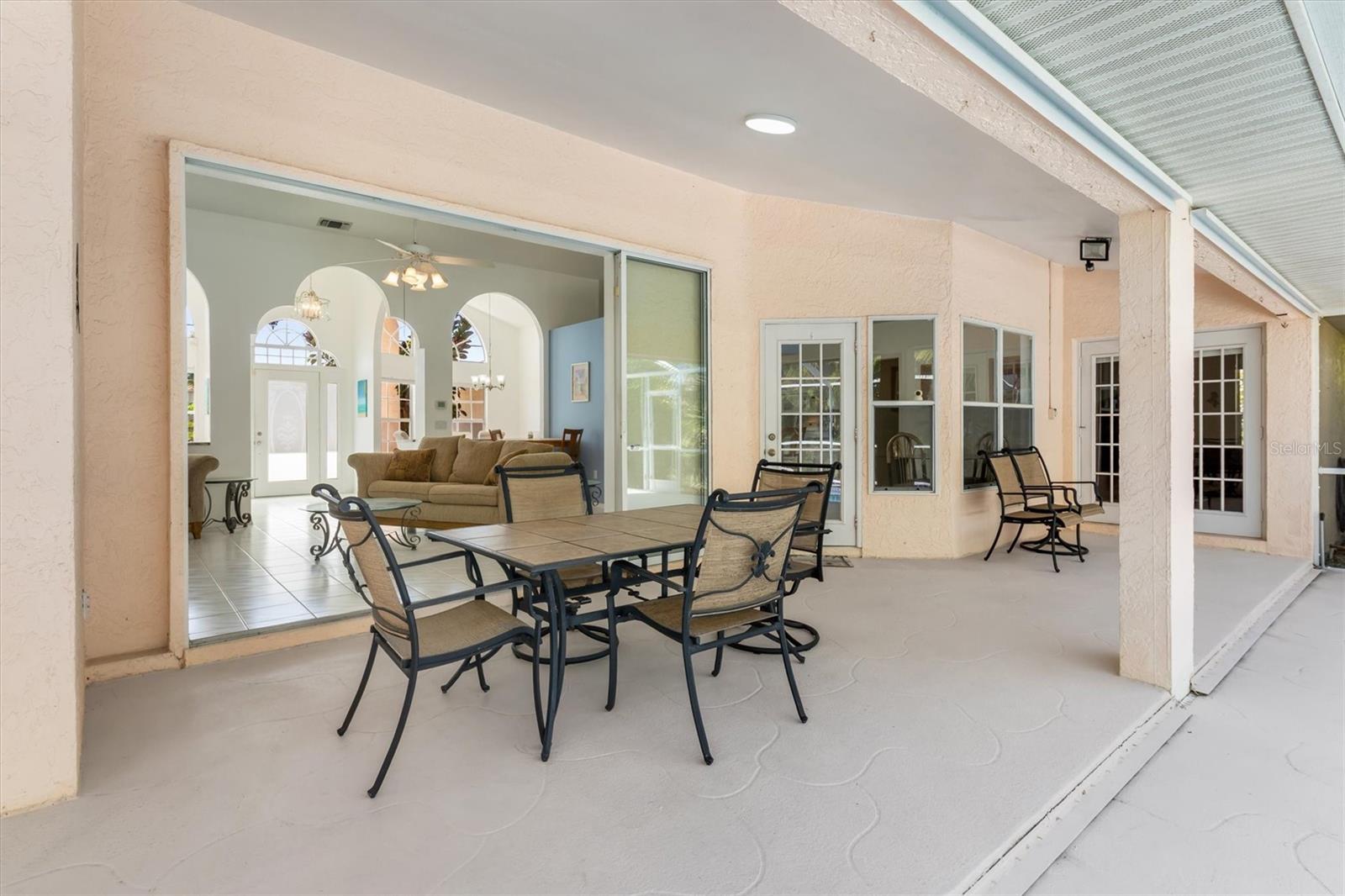 ROTONDA WEST LONG MEADOW - Residential