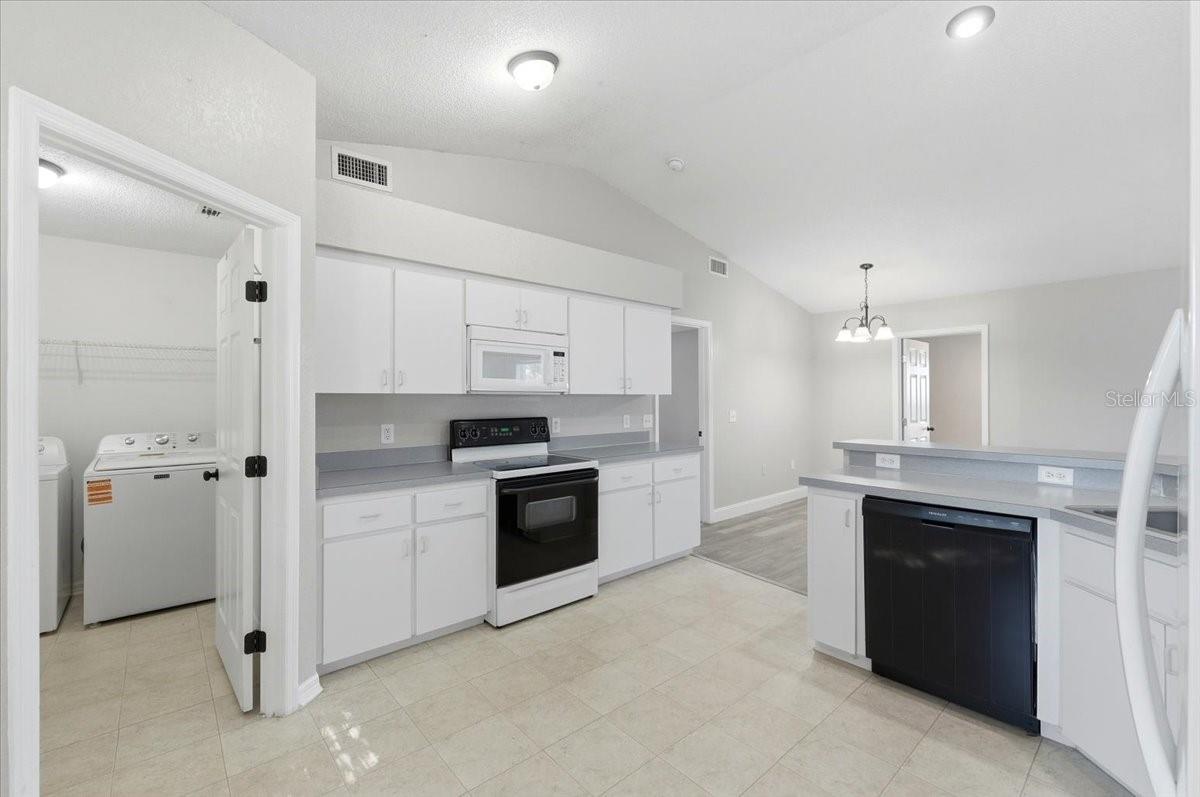 HIGHLAND CREST PH 02 - Residential Lease